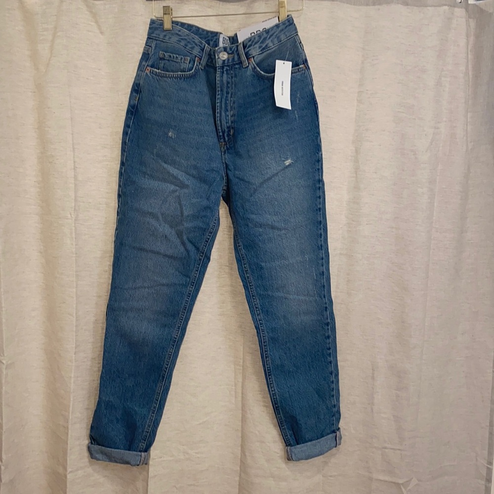 Bdg mom high rise jeans 28